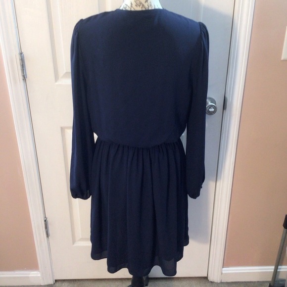 SALE White House Black Market Blue Bishop Sleeve V-Neck Dress Size 2 - Picture 4 of 11